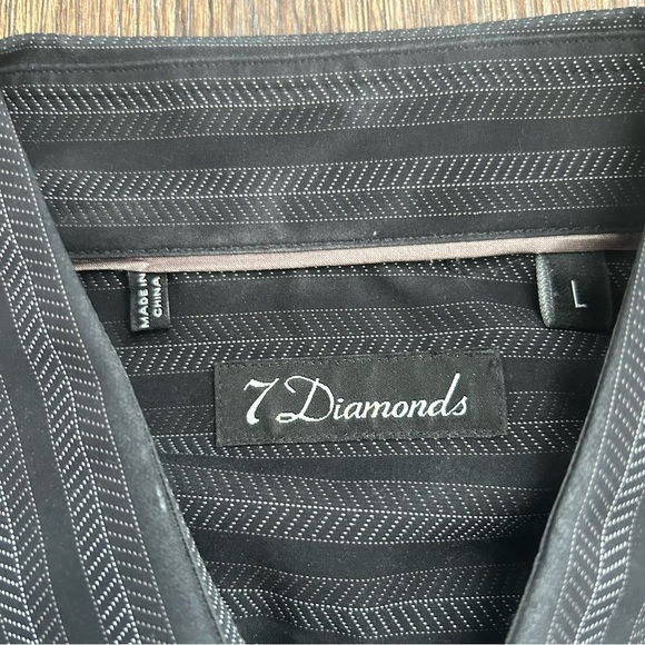 7 Diamonds men’s button up - Picture 2 of 2